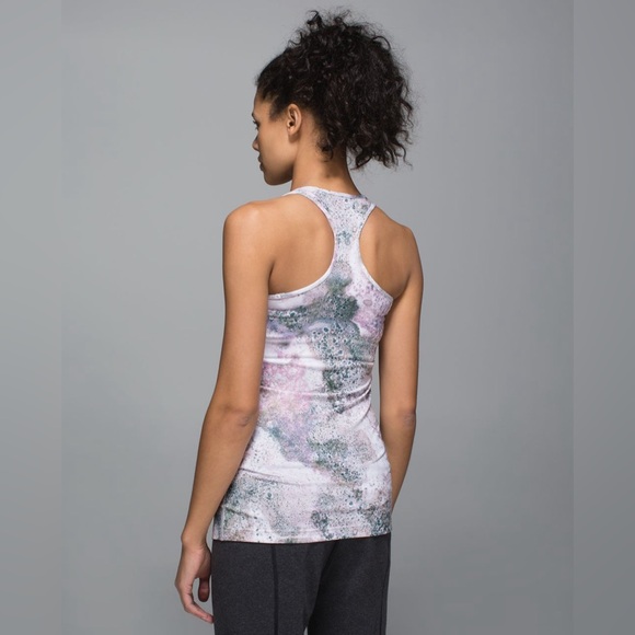 Lululemon💎PRISTINE💎Cool Racerback Tank VINTAGE🦄Sugar Crush Multi rainbow✨sz 4 - Picture 3 of 16